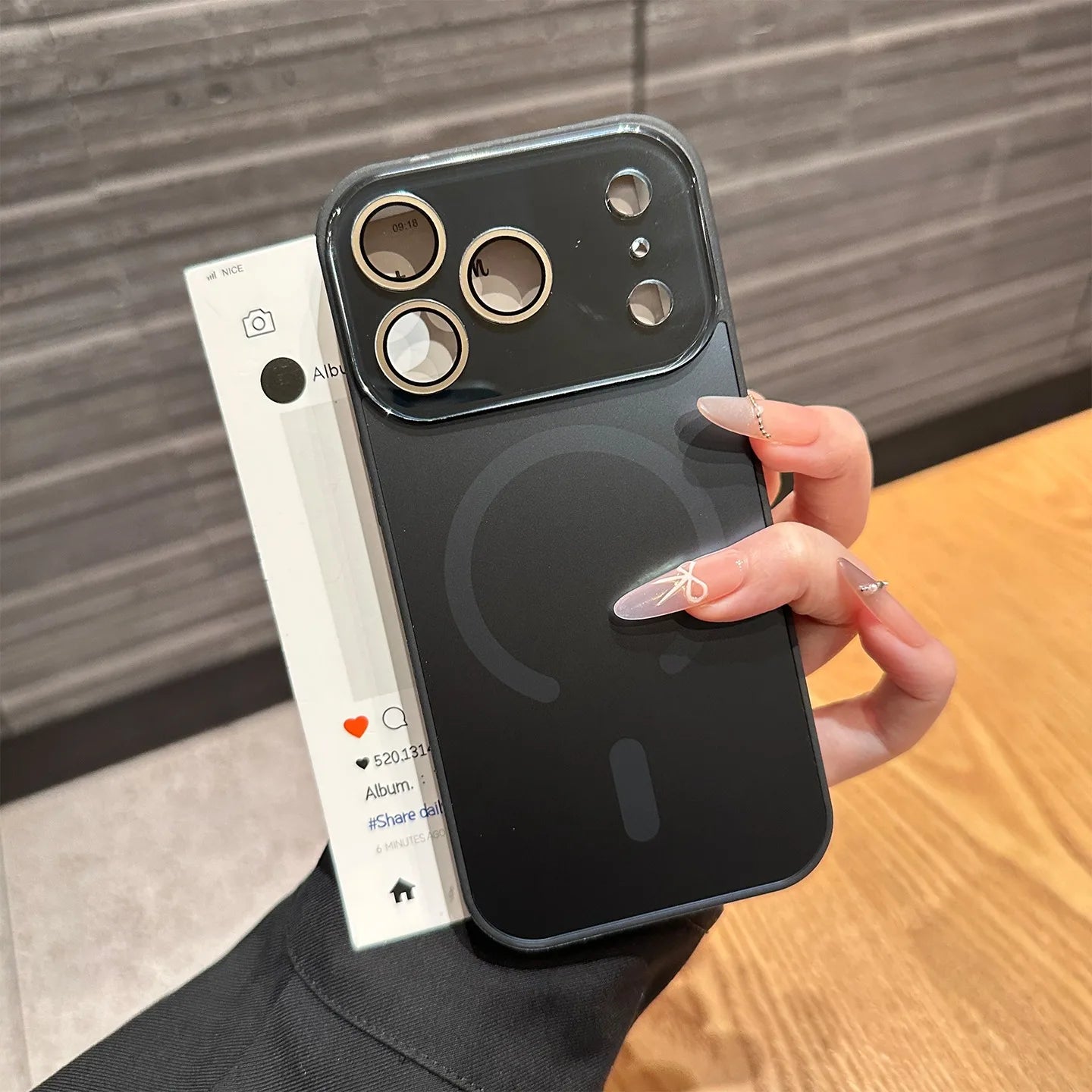 LunaCase Handyhülle IPhone